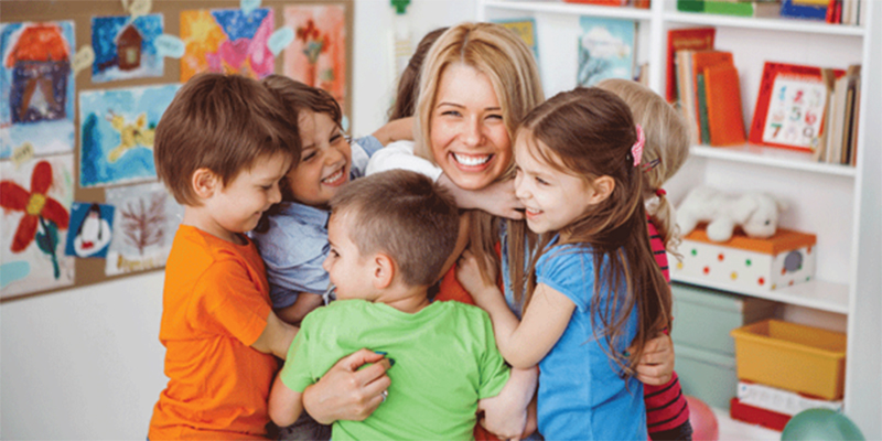 Nghề giáo viên mầm non là gì? Chuẩn nghề giáo viên mầm non mới nhất