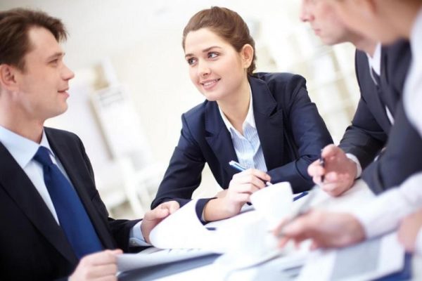 Cach-lua-chon-dich-vu-luat-su-doanh-nghiep-chat-luong-600x400